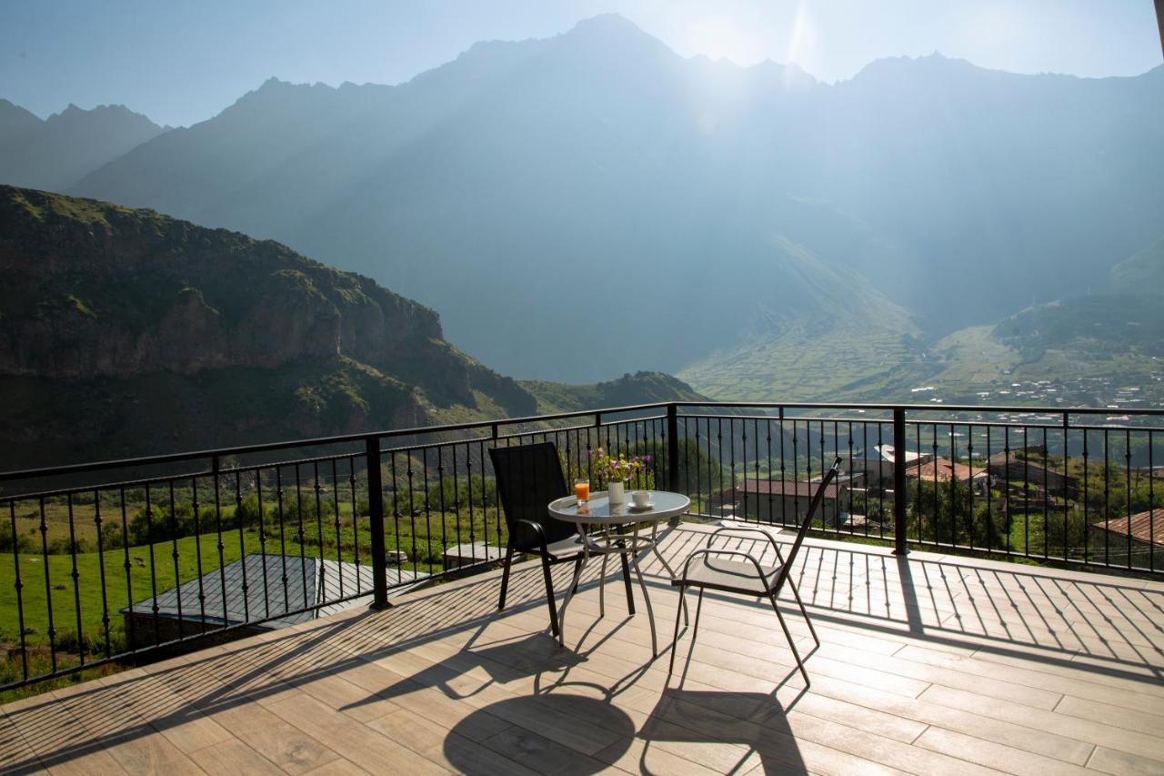 Hotel Geni Kazbegi 외부 사진