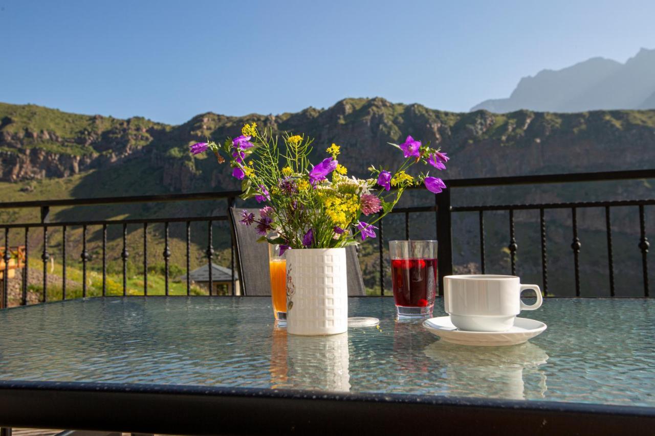 Hotel Geni Kazbegi 외부 사진